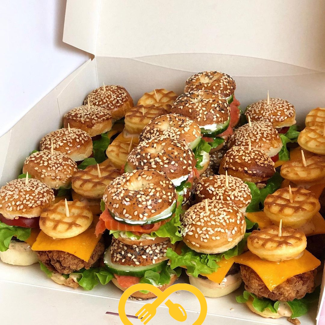 Plateau Burgers, Bagels, Waffle Burgers | 30 pcs